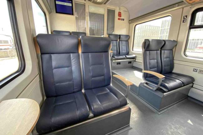 BR 425 S Bahn Rhein Neckar 1. Klasse Lederbezüge