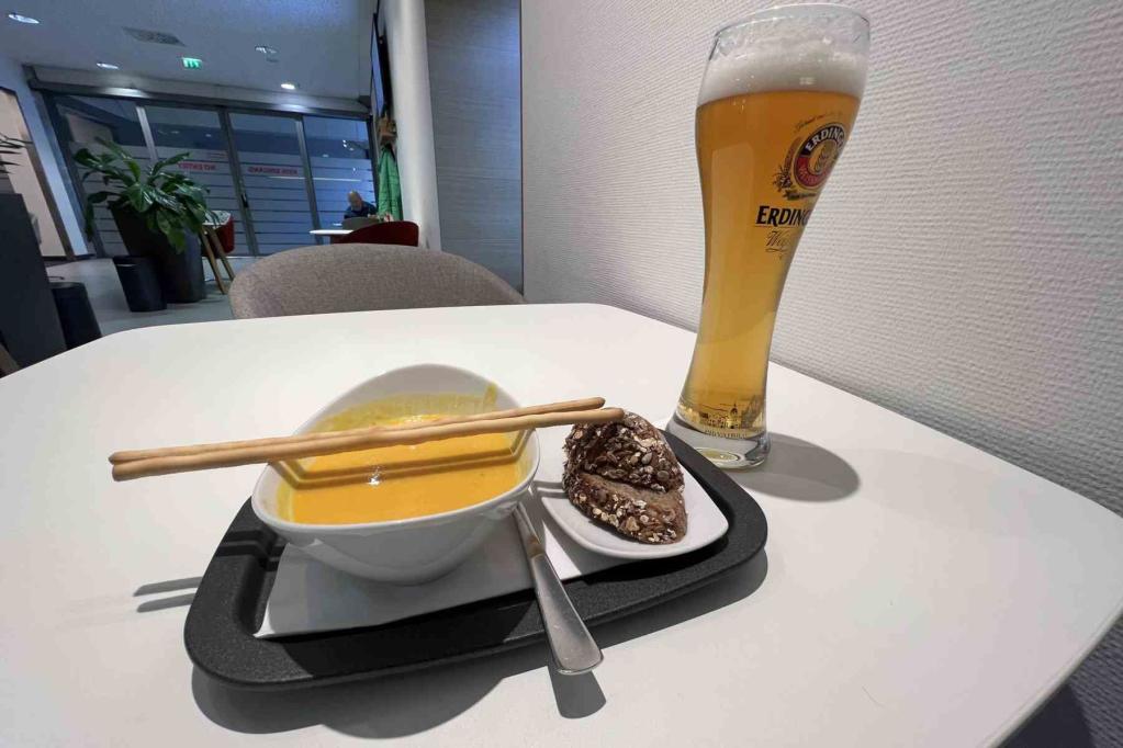 DB Premium Lounge München Speisenauswahl