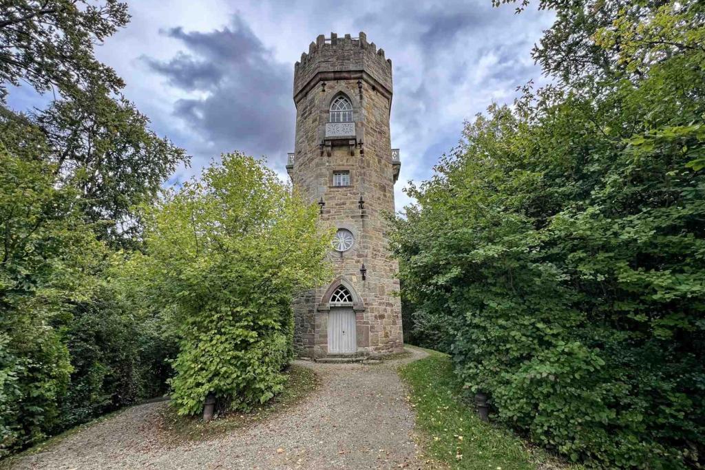 Calden Schloss Wilhelmsthal Wartturm