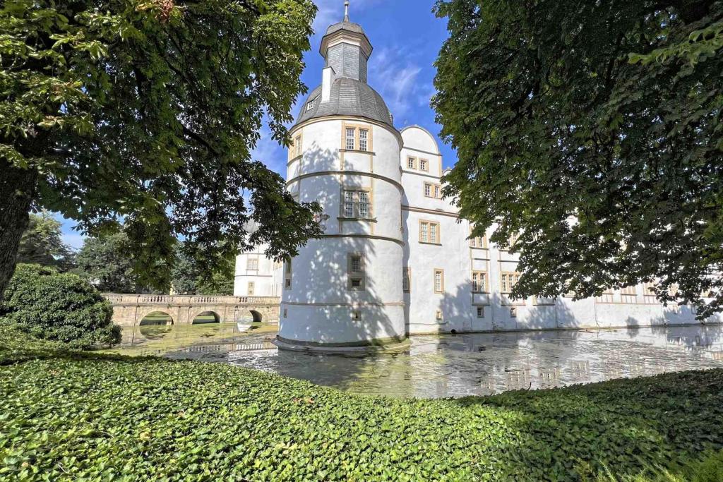 Paderborn Schloss Neuhaus