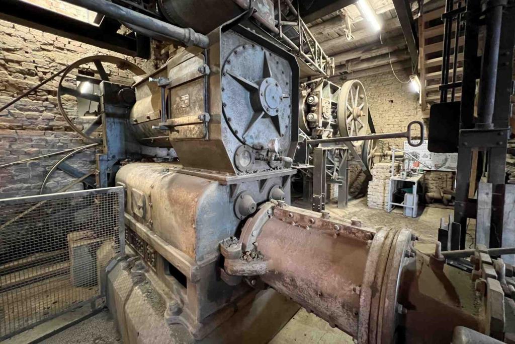 Ziegeleimuseum Lage Presse