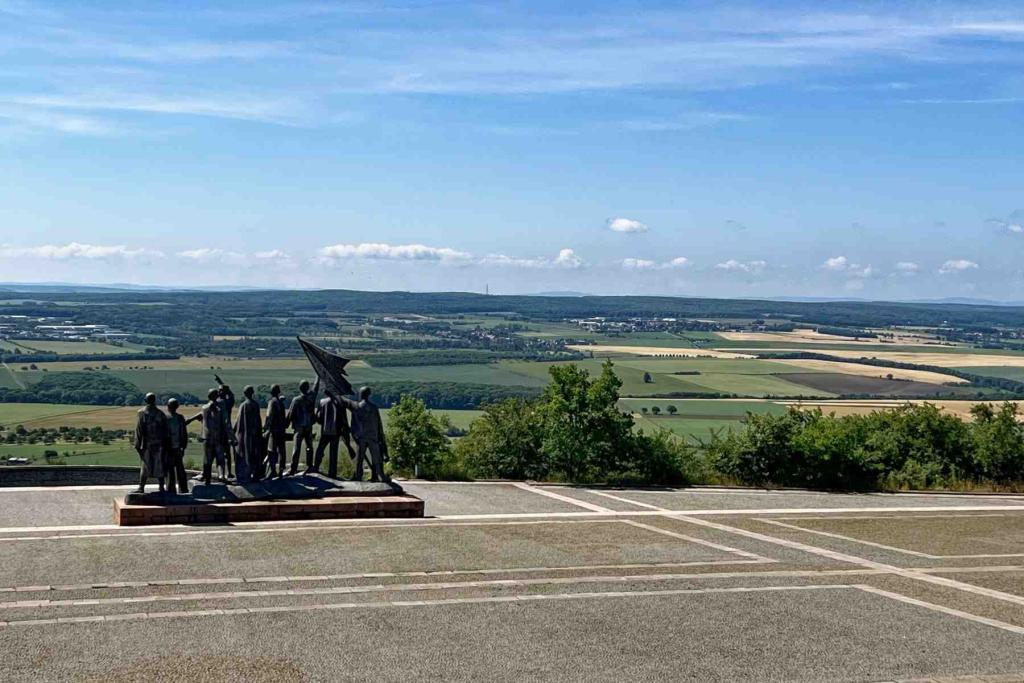 Mahnmal Glockenturm Denkmalgruppe Aussicht