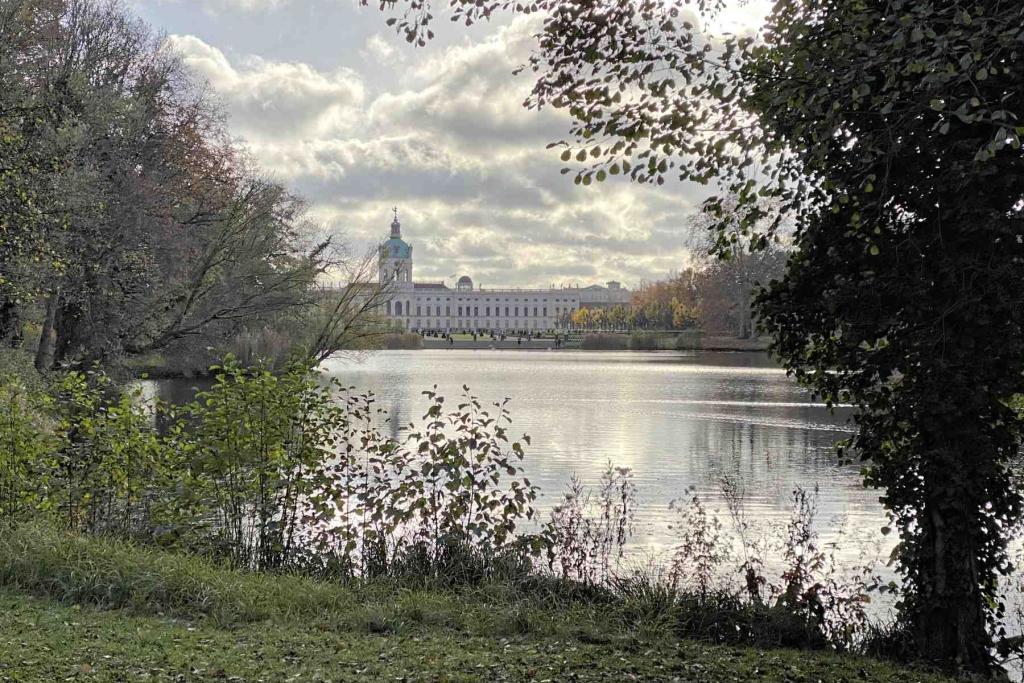 Schloss Charlottenburg Karpfenteich