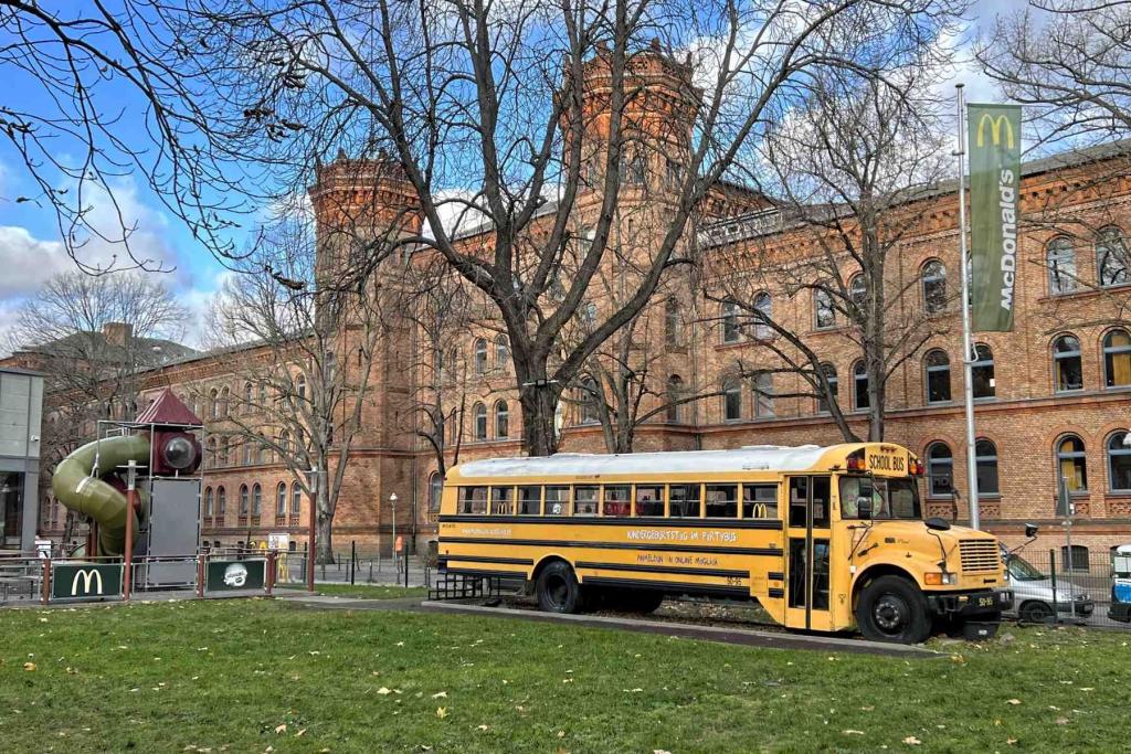 Berlin Amerikanischer Schoolbus