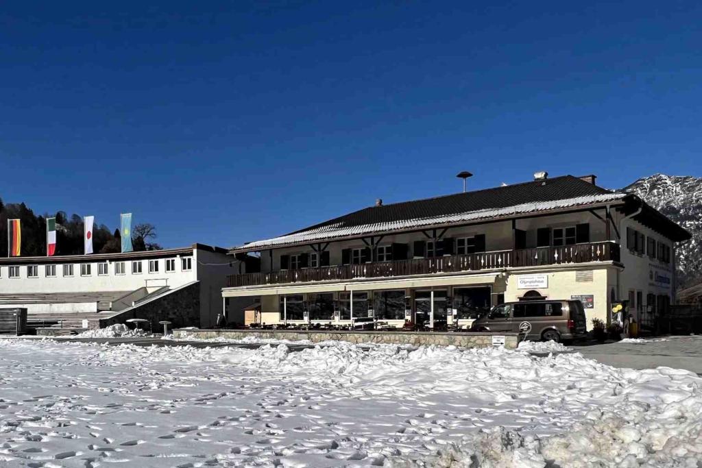 Olympa Skistadion Olympiahaus