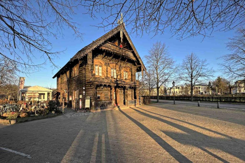 Potsdam Alexandrowka Haus 1