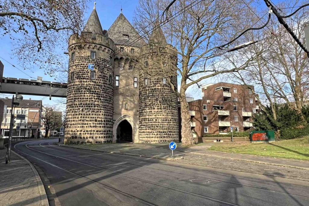 Neuss Obertor